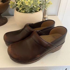 Dansko Clogs 37